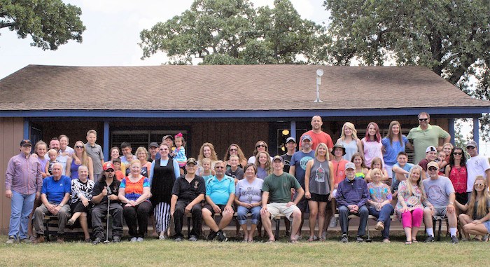 Image of a Texas family reunion held at Cedar Lodge
