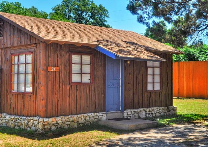 Lake Cabin 21 Exterior