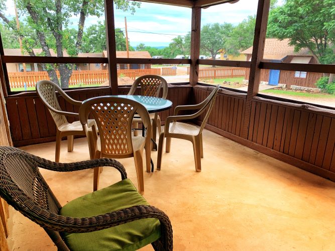 Cabin 23 Screened-In Porch