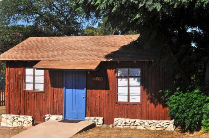 Image of Lake Cabin 24 Exterior