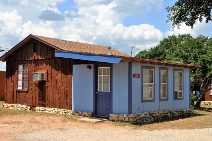 Image of Lake Cabin 34 Exterior