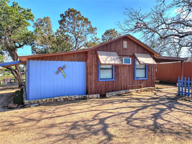 Image of Lake Cabin 35 Exterior