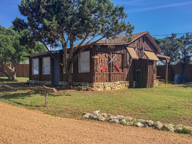 Image of lake cabin rental 33 at Cedar Lodge Texas